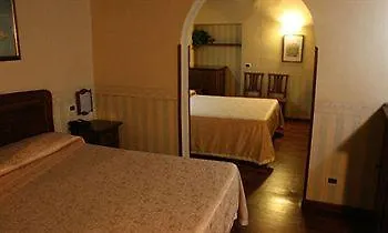 Royal House Гостевой дом Рим