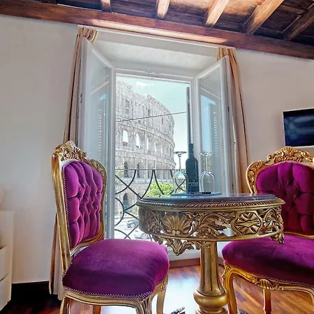 Royal House Pensión 3*