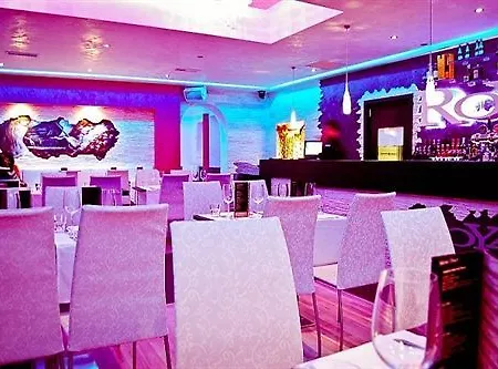 Pensión Royal House 3*