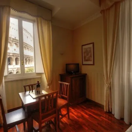 Pensión Royal House 3*