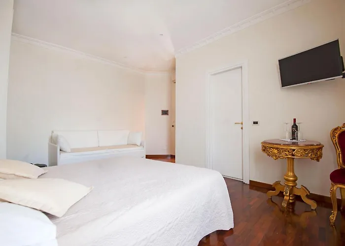 Royal House Guest house 4*