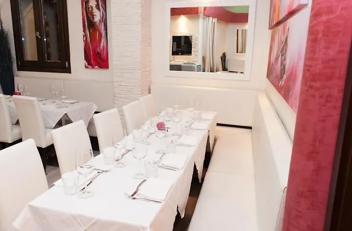 Royal House Guest house 4*